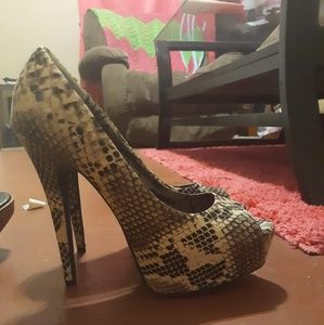 Dollhouse stilettos